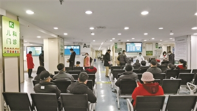 一天接诊400多人次 宁波市一院新冠综合门诊“开张”受好评