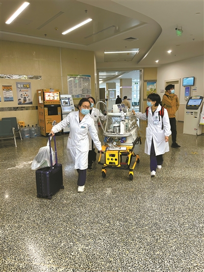 往返1000公里 历时11小时 宁波市妇儿医院跨省转运危重新生儿